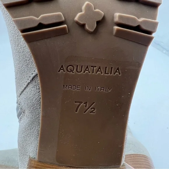 Aquatalia Taupe Charlotte Weatherproof Suede Booties Size 7.5